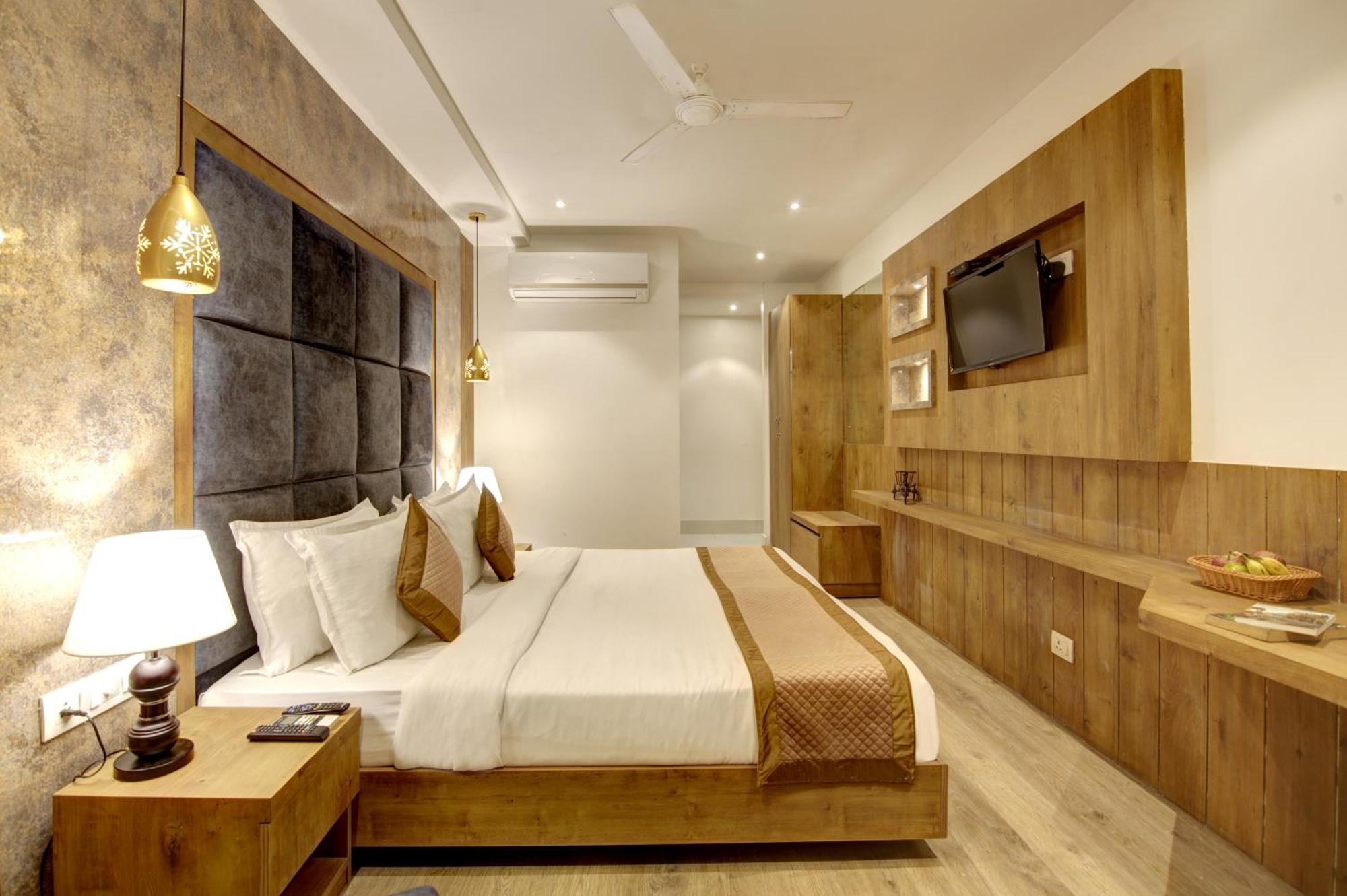 Hotel Town Pallace Inn Patel Nagar New Delhi ภายนอก รูปภาพ