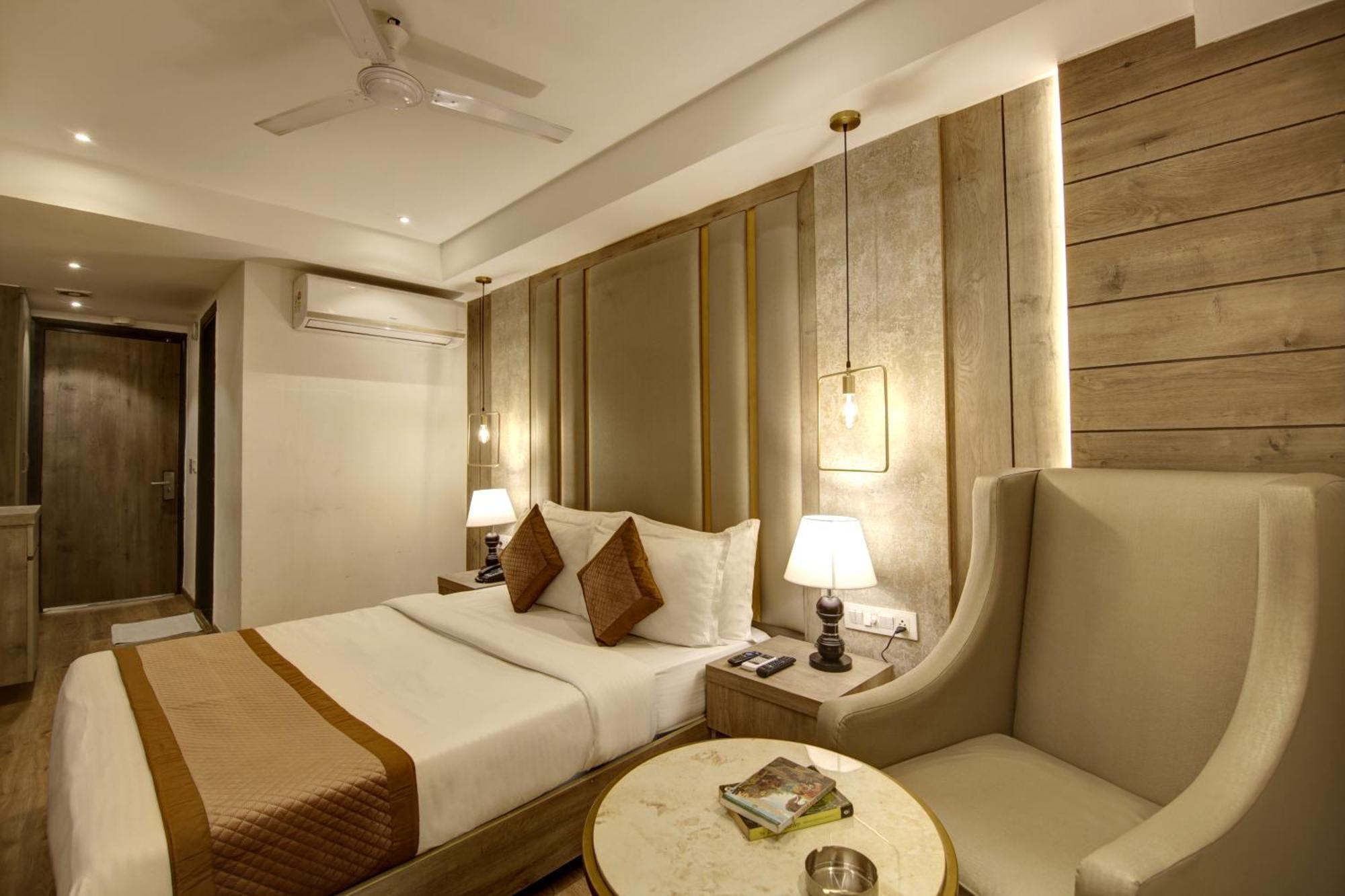 Hotel Town Pallace Inn Patel Nagar New Delhi ภายนอก รูปภาพ