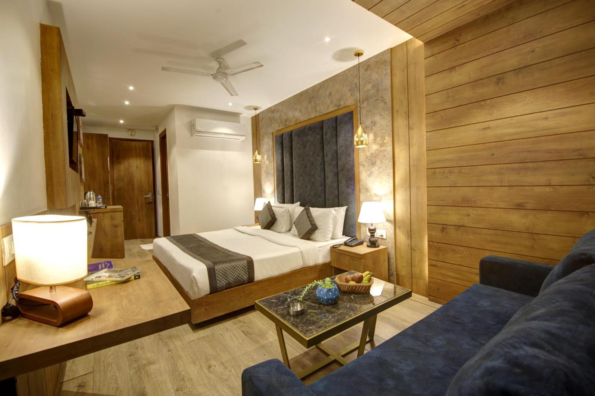 Hotel Town Pallace Inn Patel Nagar New Delhi ภายนอก รูปภาพ