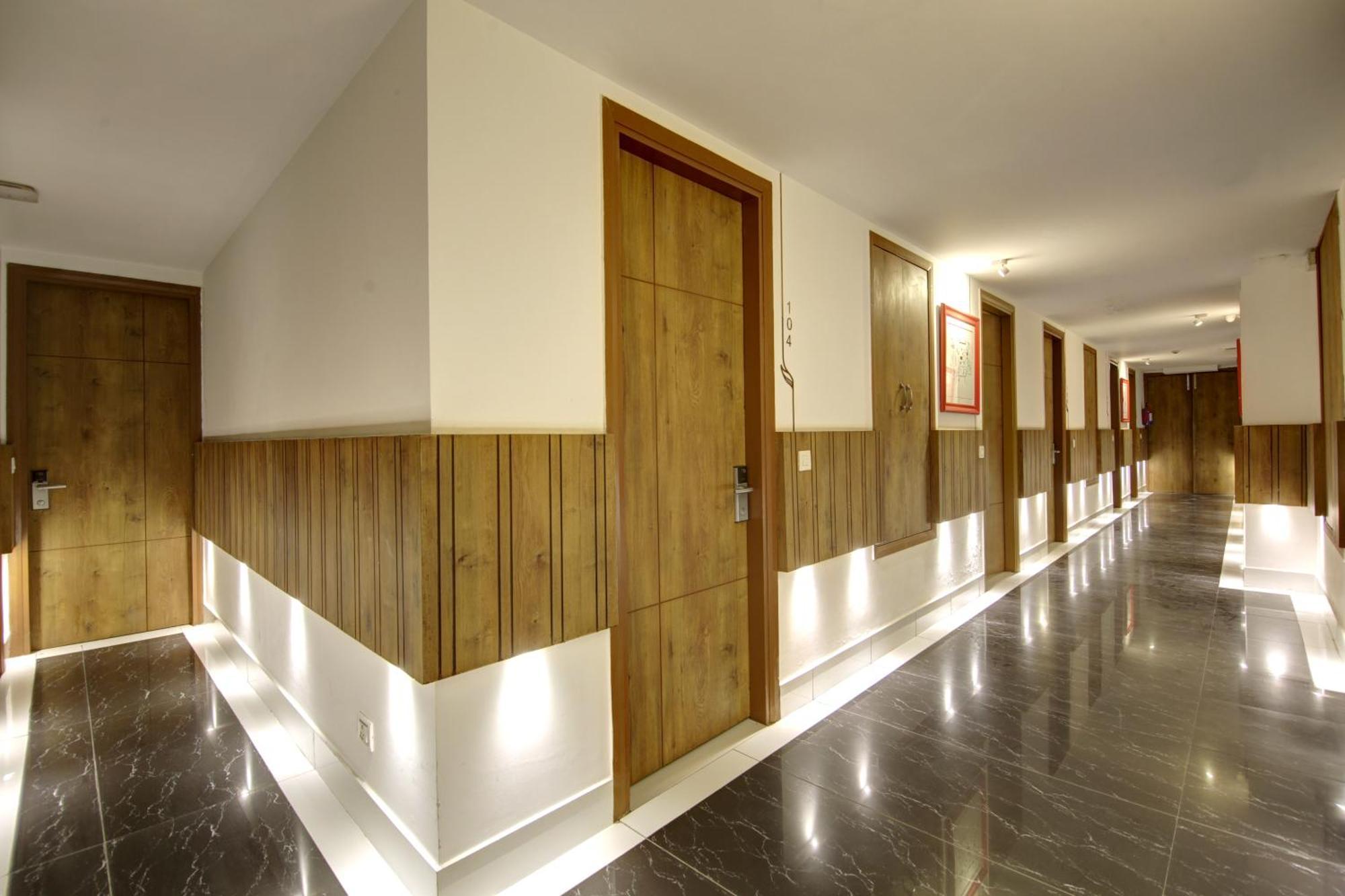 Hotel Town Pallace Inn Patel Nagar New Delhi ภายนอก รูปภาพ