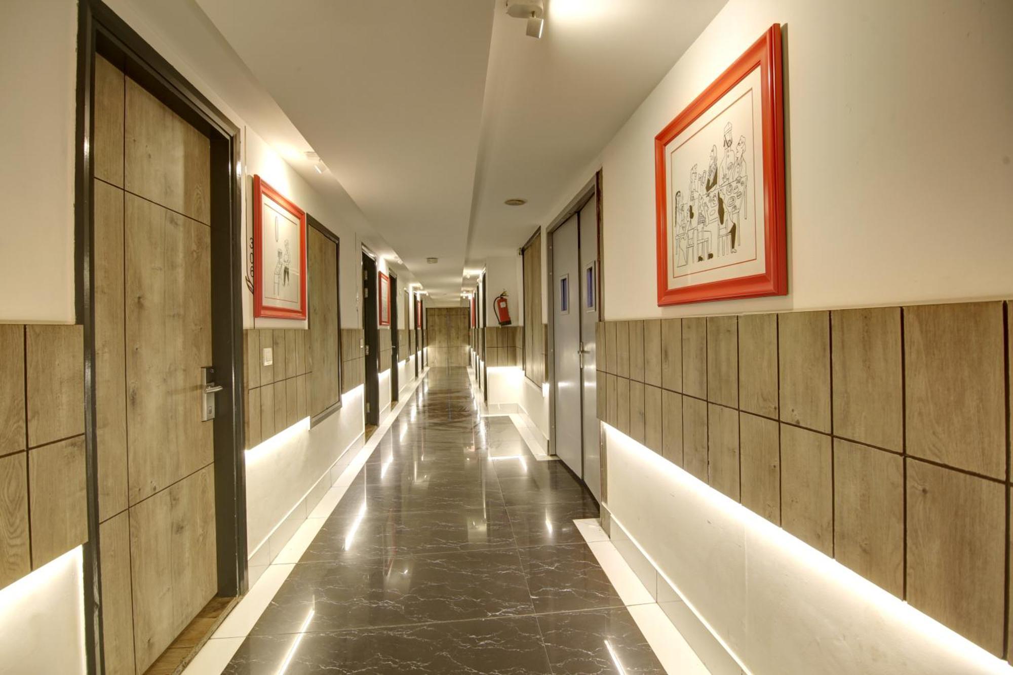 Hotel Town Pallace Inn Patel Nagar New Delhi ภายนอก รูปภาพ
