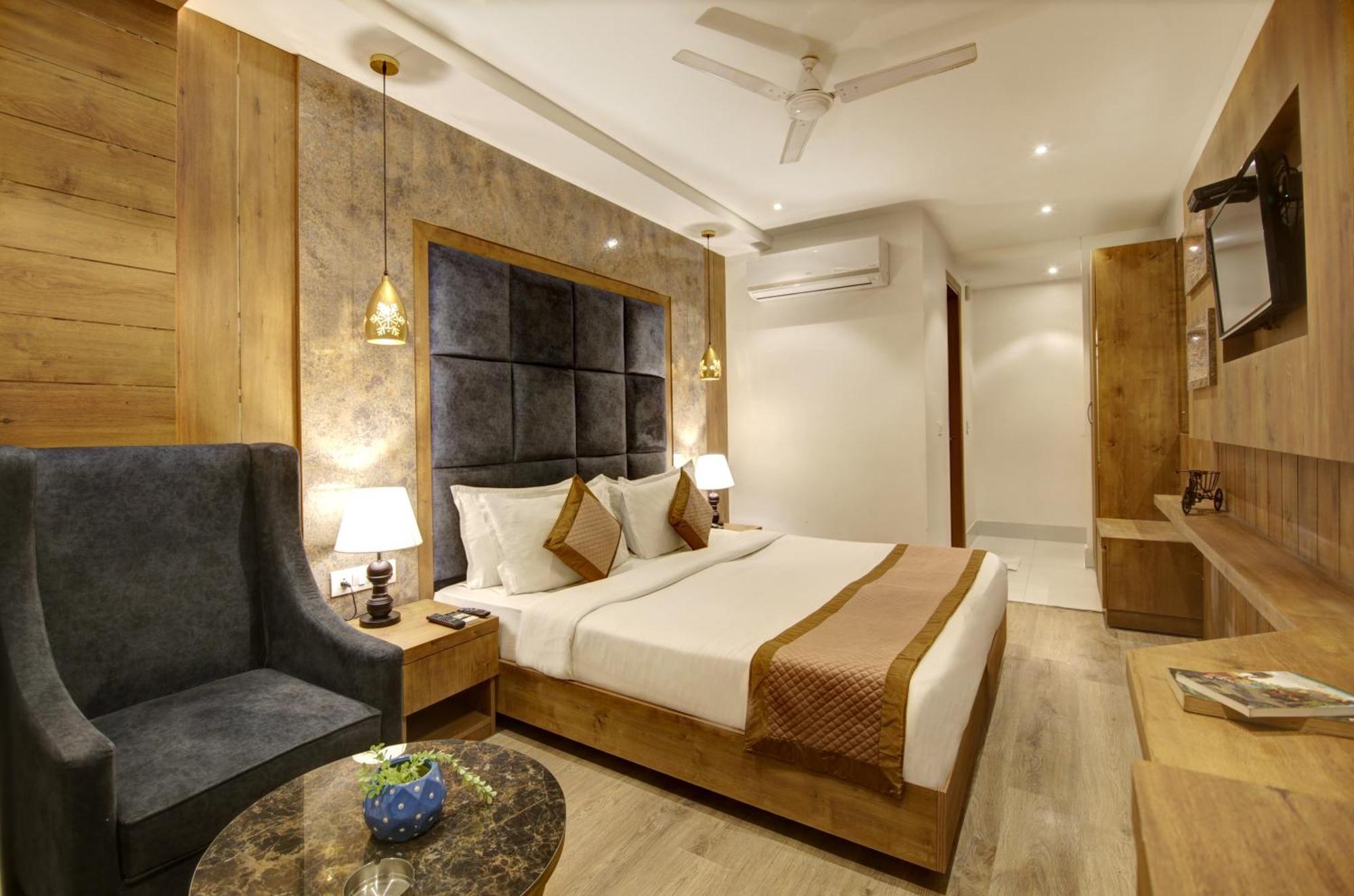 Hotel Town Pallace Inn Patel Nagar New Delhi ภายนอก รูปภาพ