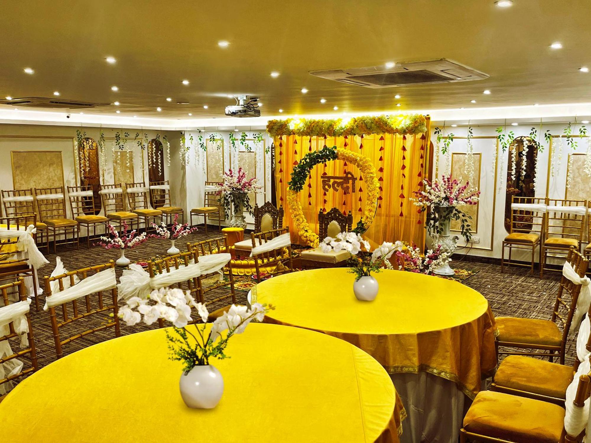 Hotel Town Pallace Inn Patel Nagar New Delhi ภายนอก รูปภาพ