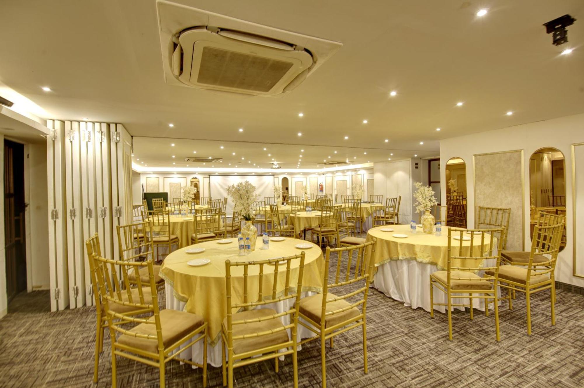 Hotel Town Pallace Inn Patel Nagar New Delhi ภายนอก รูปภาพ